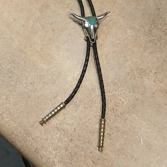 Silver Bull Skull Boho Tie | Turquoise Inlay - Picture 4 of 6